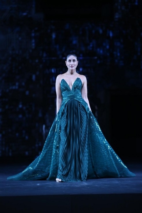 Celebs RampWalk at Lakme Fashion Week 2020 - 55 / 84 photos