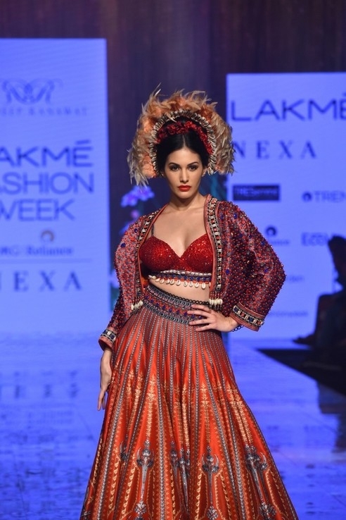Celebs RampWalk at Lakme Fashion Week 2020 - 70 / 84 photos