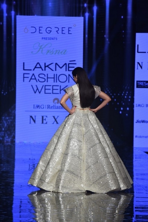 Celebs RampWalk at Lakme Fashion Week 2020 - 73 / 84 photos