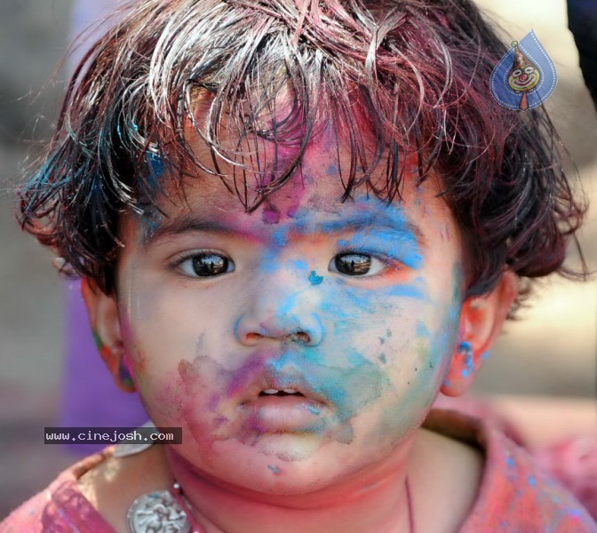 Chandrababu Naidu and Others Celebrates Holi at Hyd - 2 / 26 photos