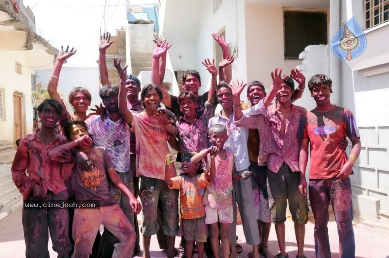 Chandrababu Naidu and Others Celebrates Holi at Hyd - 20 / 26 photos