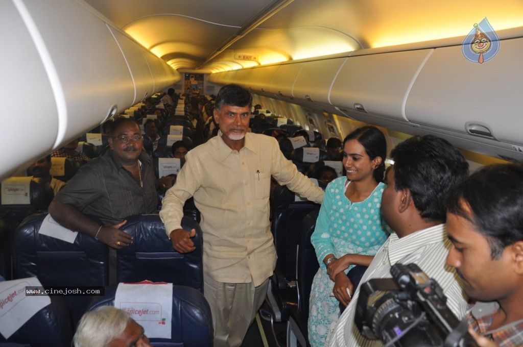 TDP Chandrababu Naidu at Shamshabad Airport - 18 / 56 photos