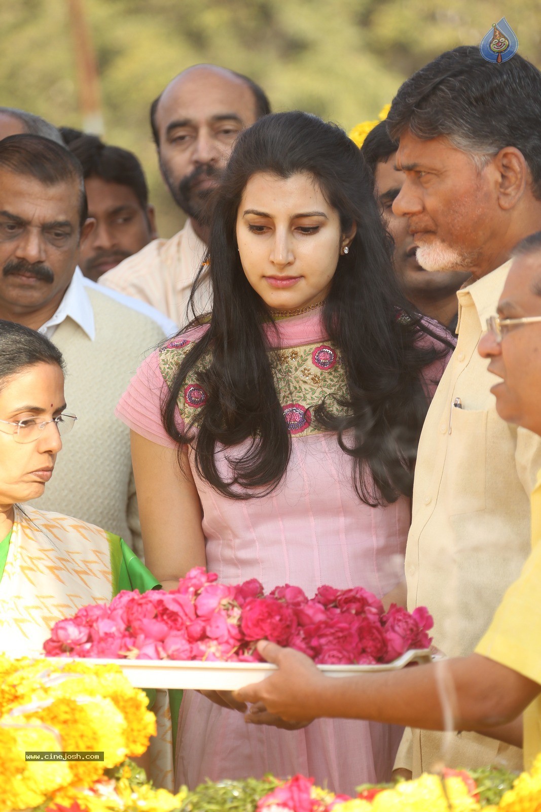 Chandrababu Naidu Family at NTR Ghat - 20 / 90 photos