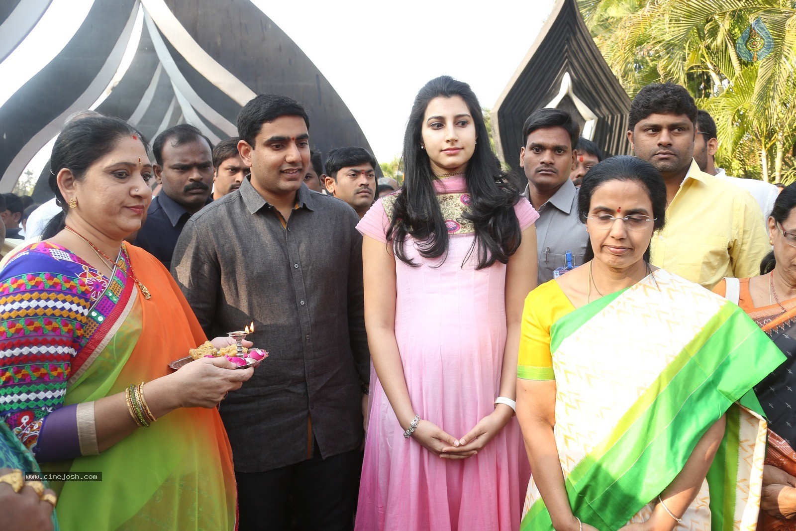 Chandrababu Naidu Family at NTR Ghat - 22 / 90 photos