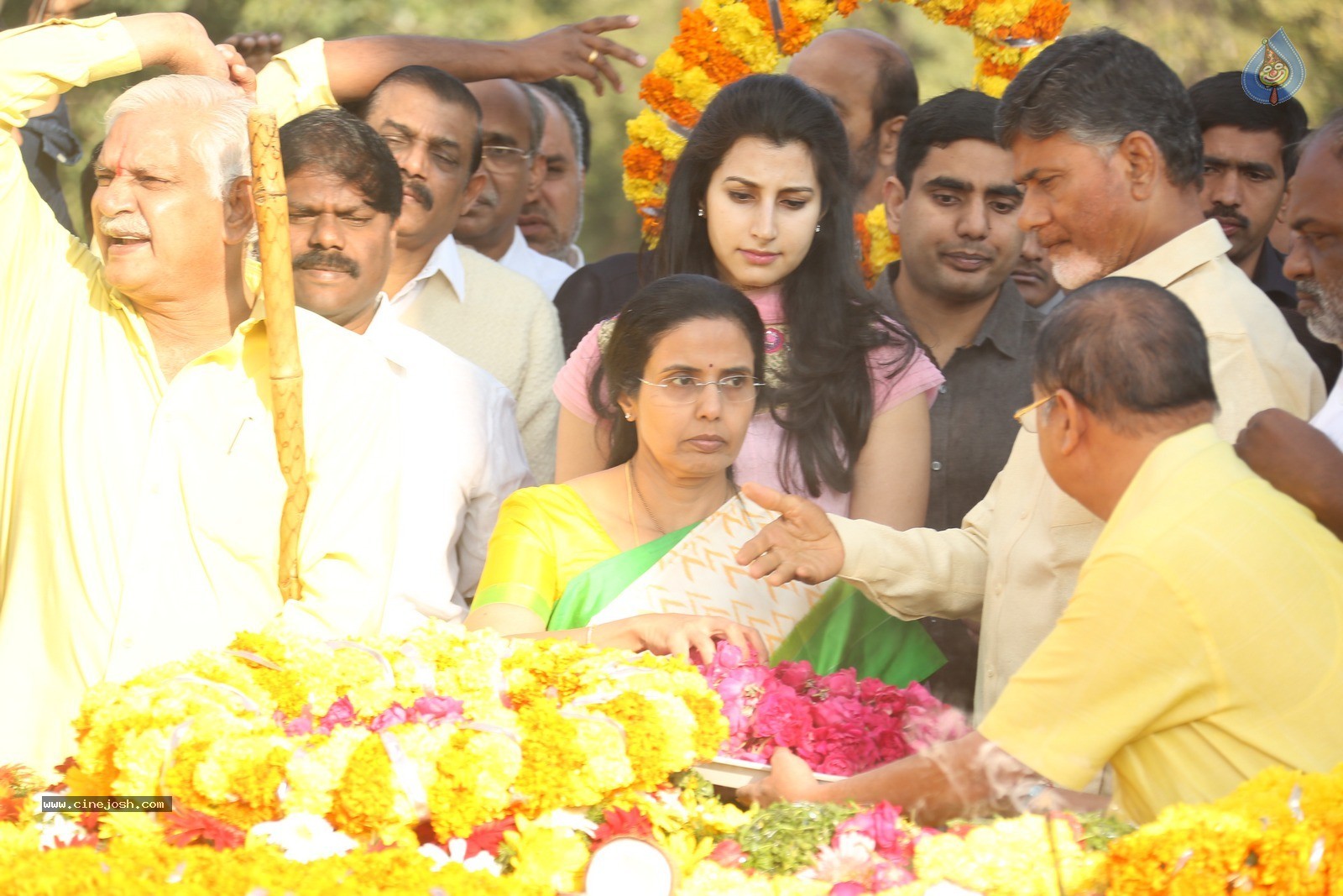 Chandrababu Naidu Family at NTR Ghat - 31 / 90 photos