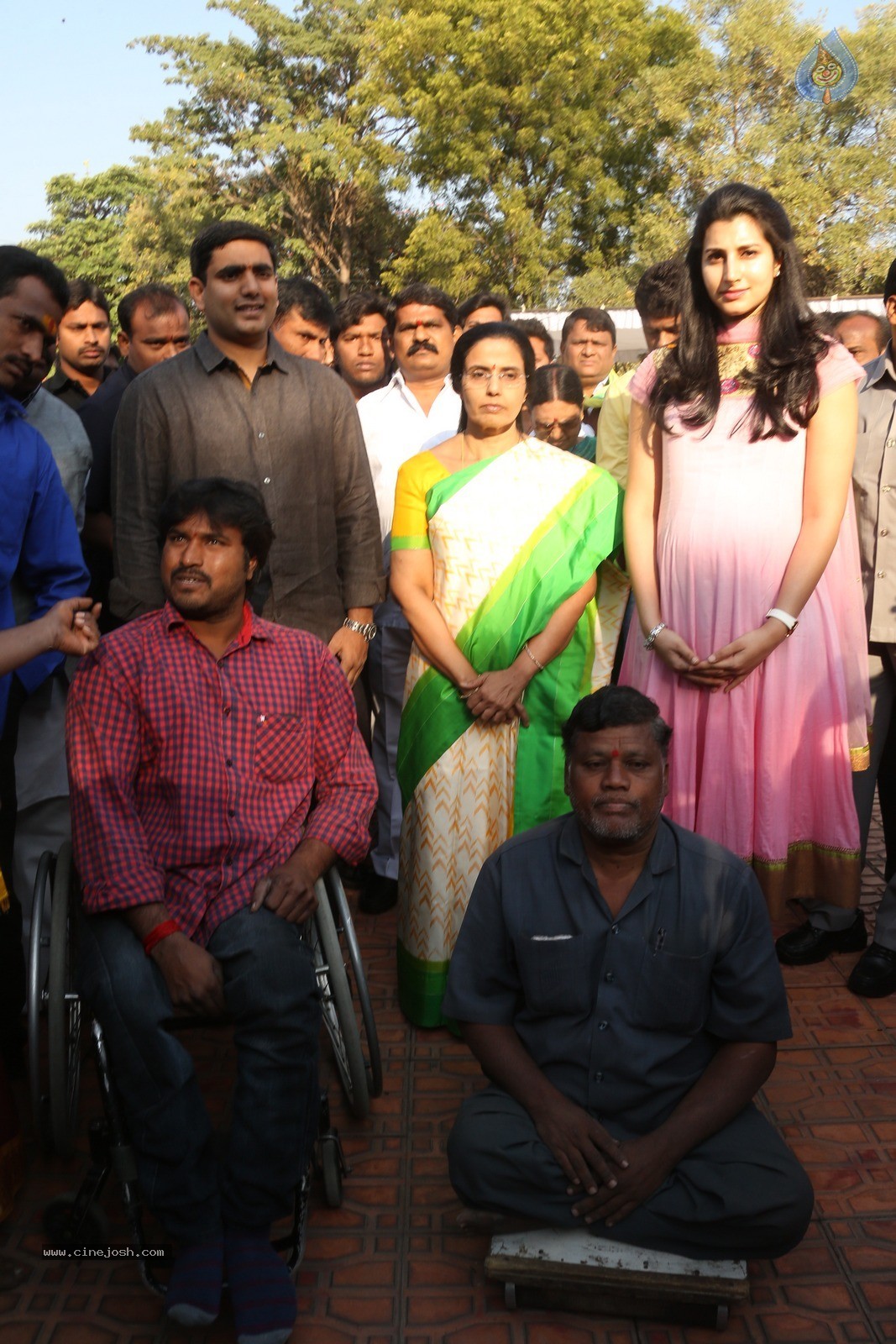 Chandrababu Naidu Family at NTR Ghat - 48 / 90 photos