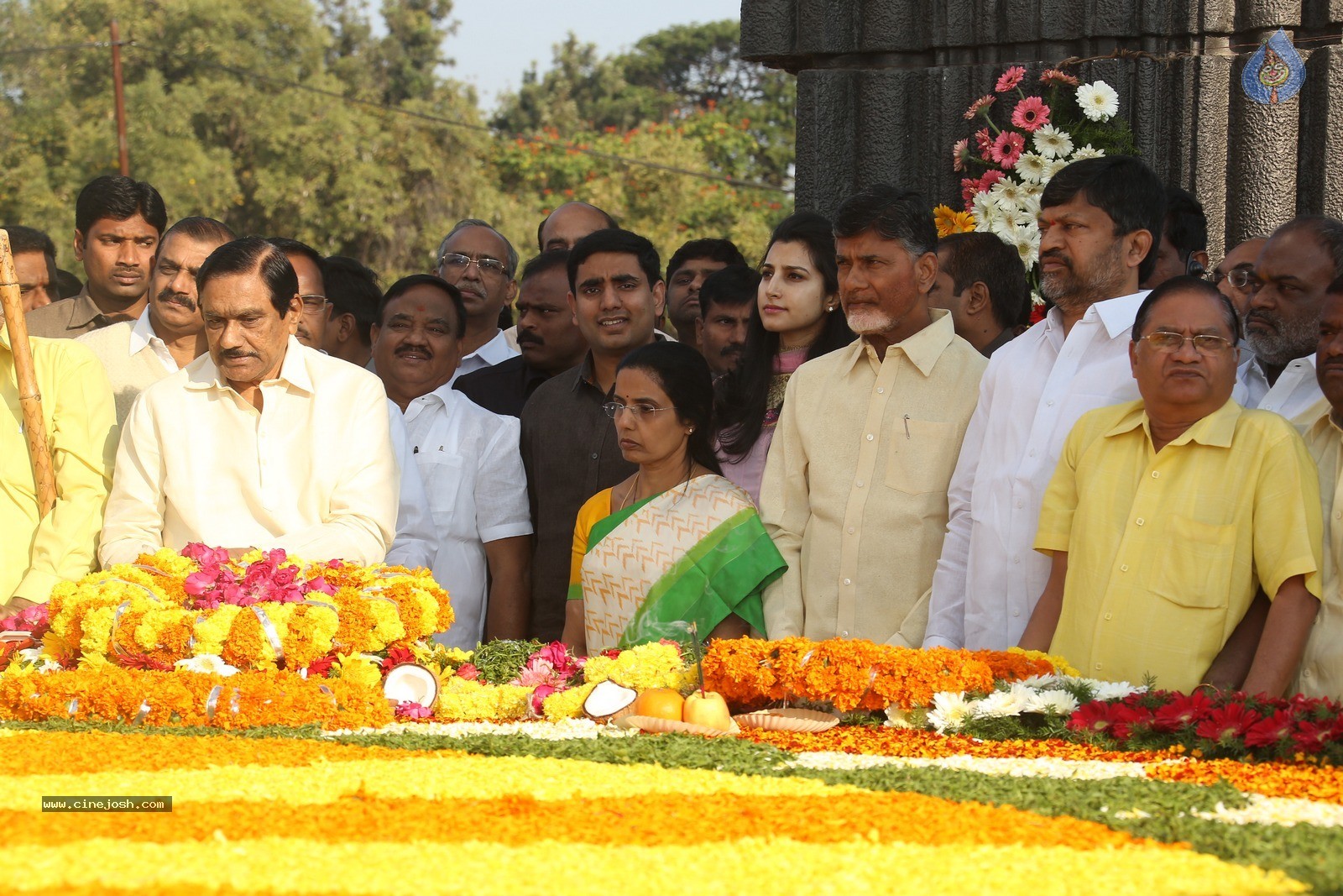 Chandrababu Naidu Family at NTR Ghat - 51 / 90 photos