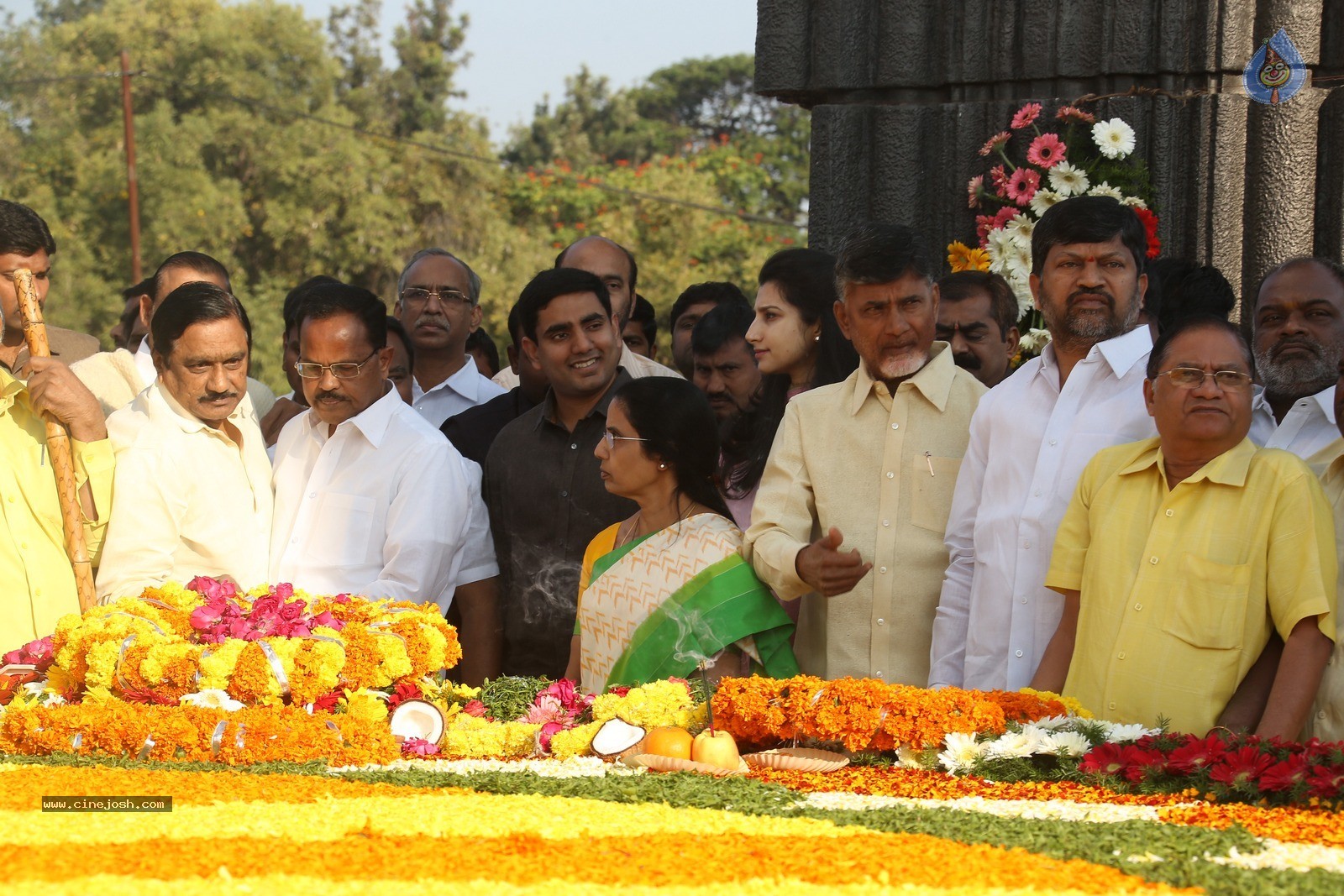 Chandrababu Naidu Family at NTR Ghat - 54 / 90 photos