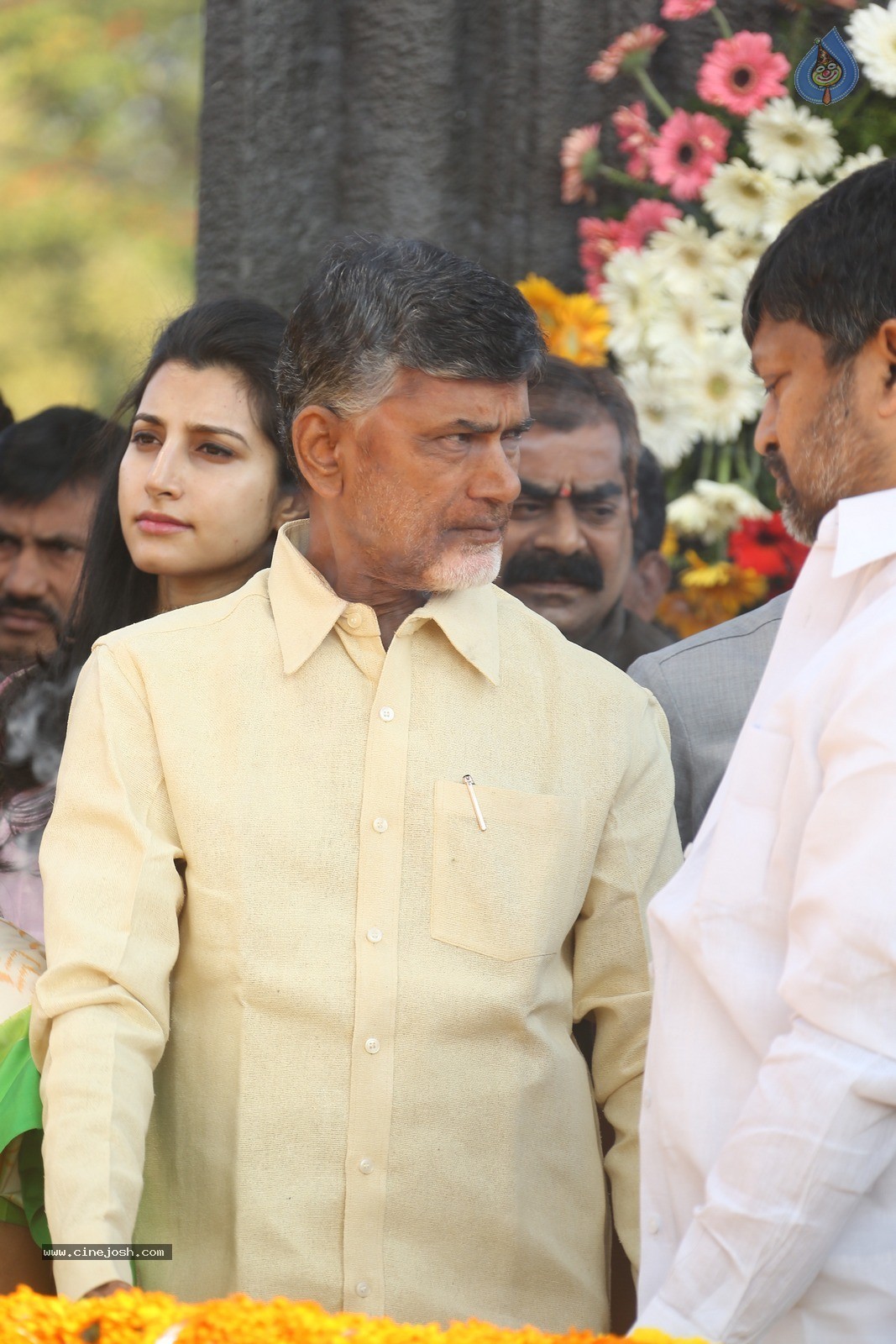 Chandrababu Naidu Family at NTR Ghat - 55 / 90 photos