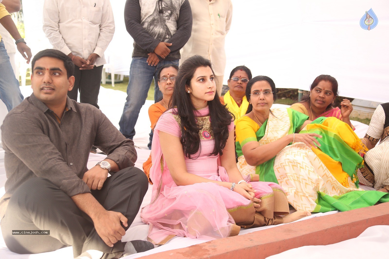 Chandrababu Naidu Family at NTR Ghat - 64 / 90 photos