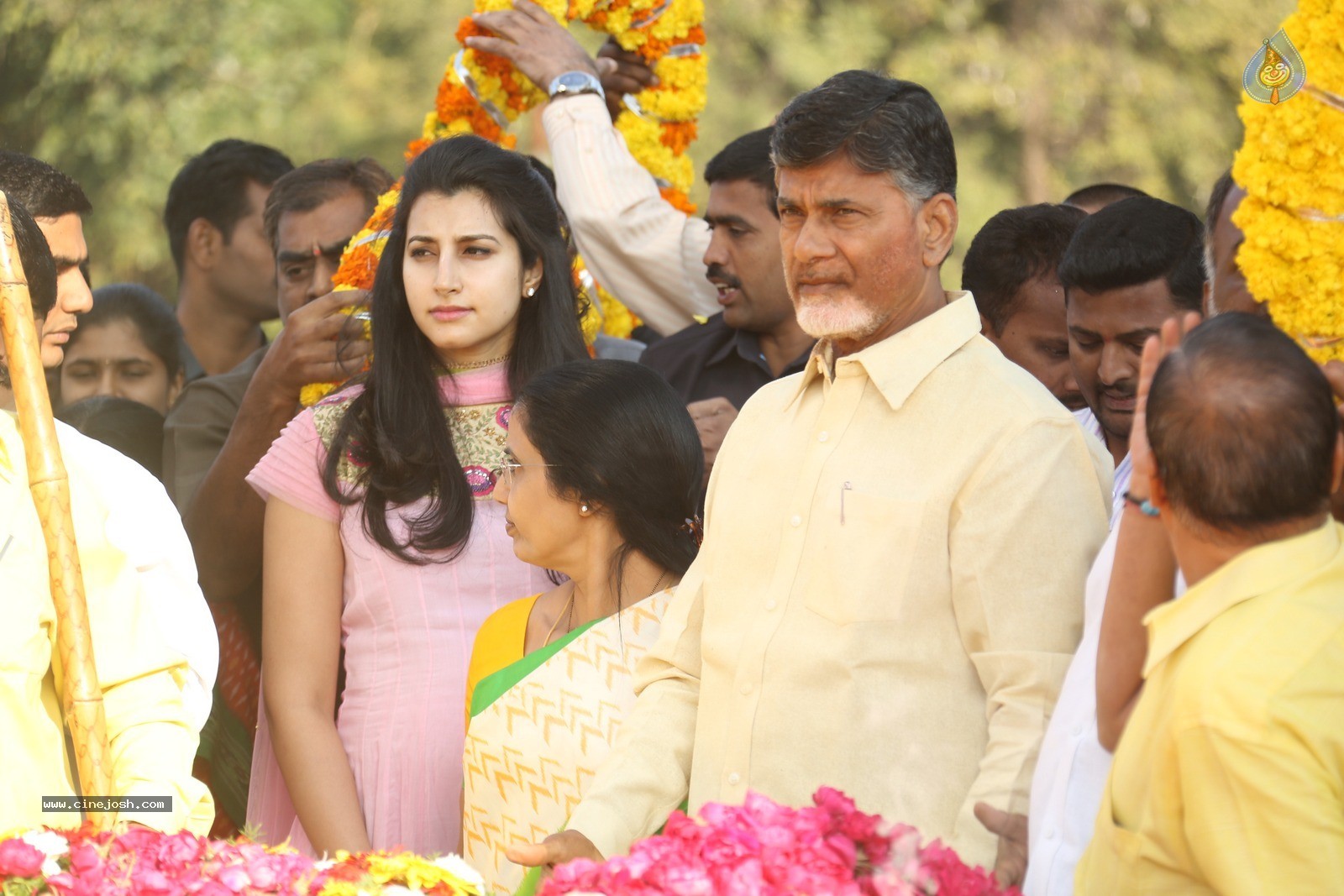 Chandrababu Naidu Family at NTR Ghat - 65 / 90 photos