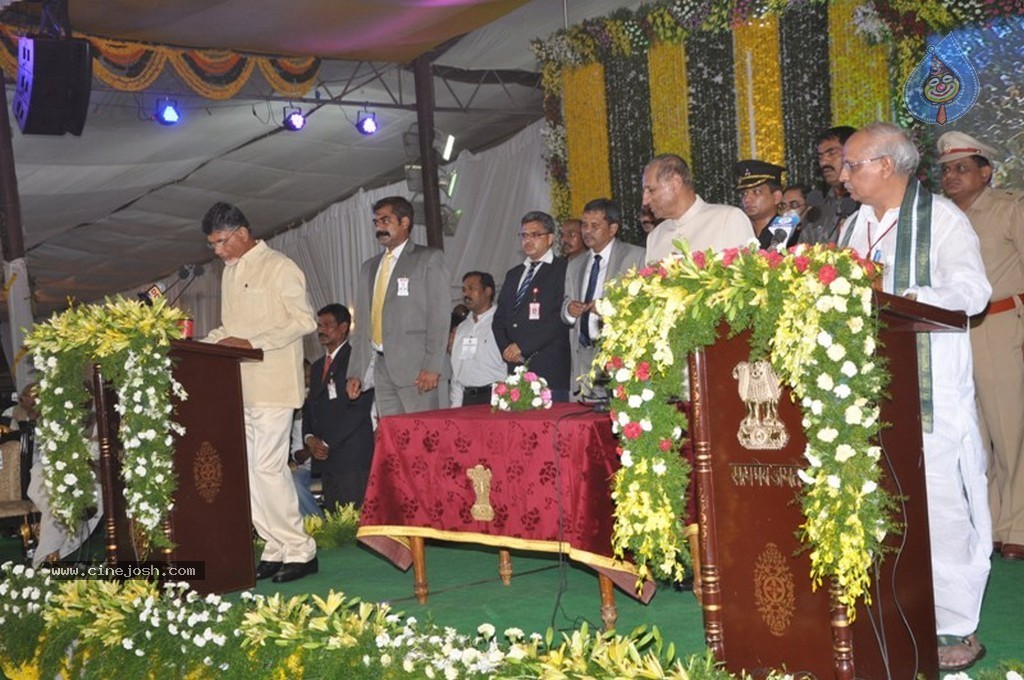 Chandrababu Naidu Sworn in as Andhra Pradesh CM - 121 / 150 photos