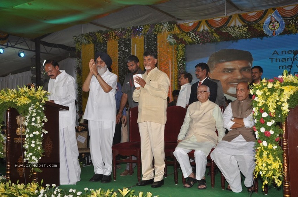 Chandrababu Naidu Sworn in as Andhra Pradesh CM - 139 / 150 photos