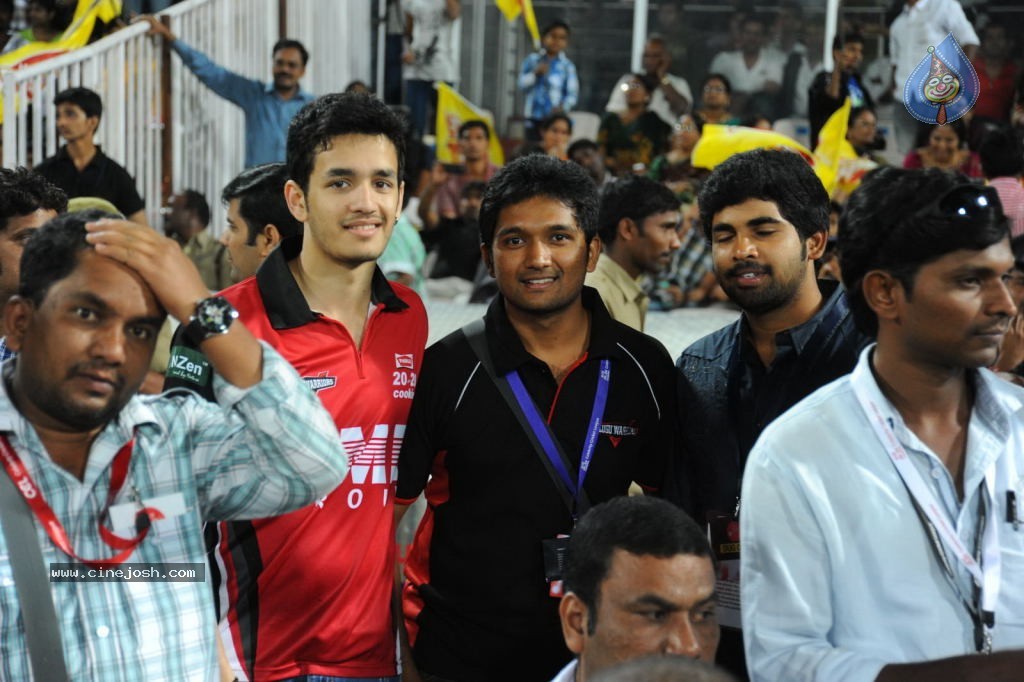 Chennai Rhinos vs Karnataka Bulldozers Final Match Cup Photos - 17 / 56 photos