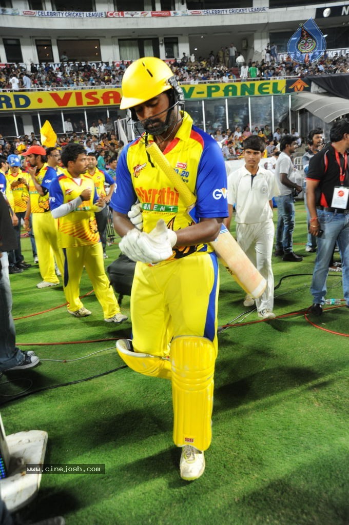 Chennai Rhinos vs Karnataka Bulldozers Final Match Cup Photos - 25 / 56 photos