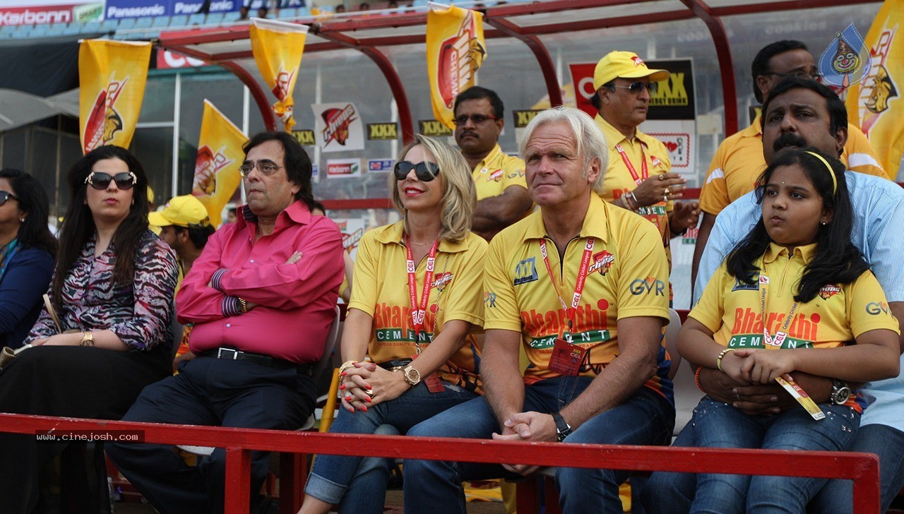 Chennai Rhinos Vs Karnataka Bulldozers Match Photos - 62 / 150 photos