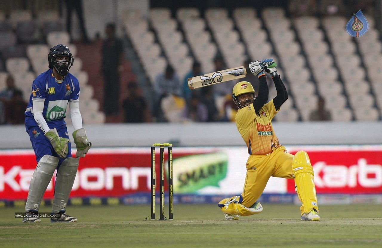 Chennai Rhinos Vs Karnataka Bulldozers Match Photos - 70 / 150 photos