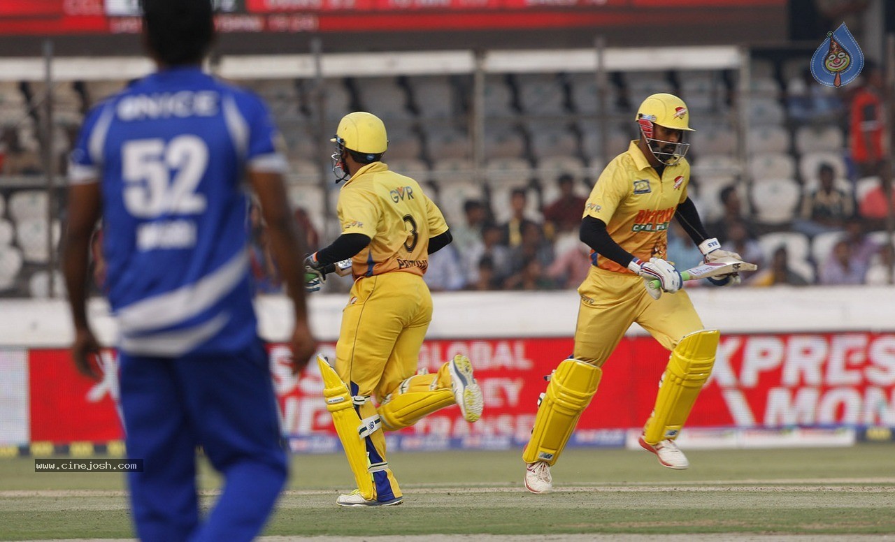 Chennai Rhinos Vs Karnataka Bulldozers Match Photos - 80 / 150 photos