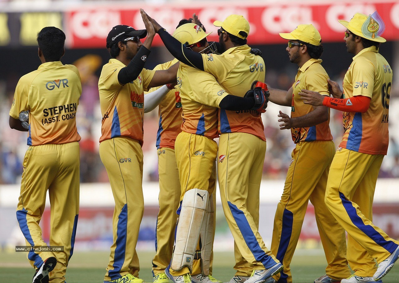 Chennai Rhinos Vs Karnataka Bulldozers Match Photos - 89 / 150 photos