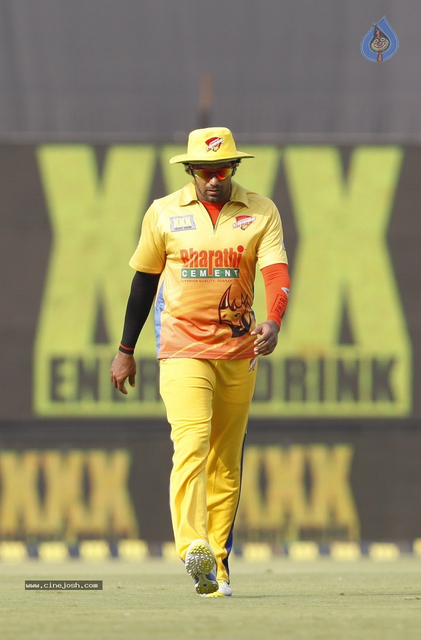 Chennai Rhinos Vs Karnataka Bulldozers Match Photos - 97 / 150 photos