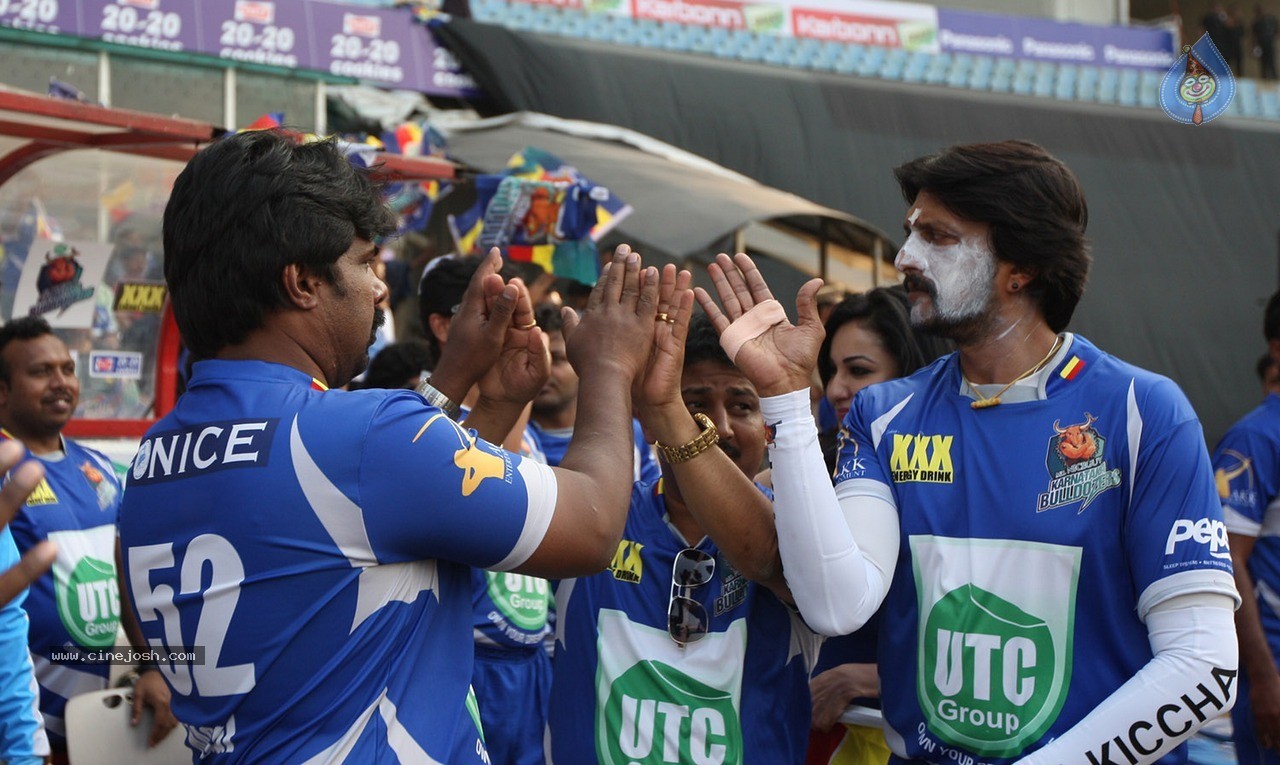Chennai Rhinos Vs Karnataka Bulldozers Match Photos - 102 / 150 photos