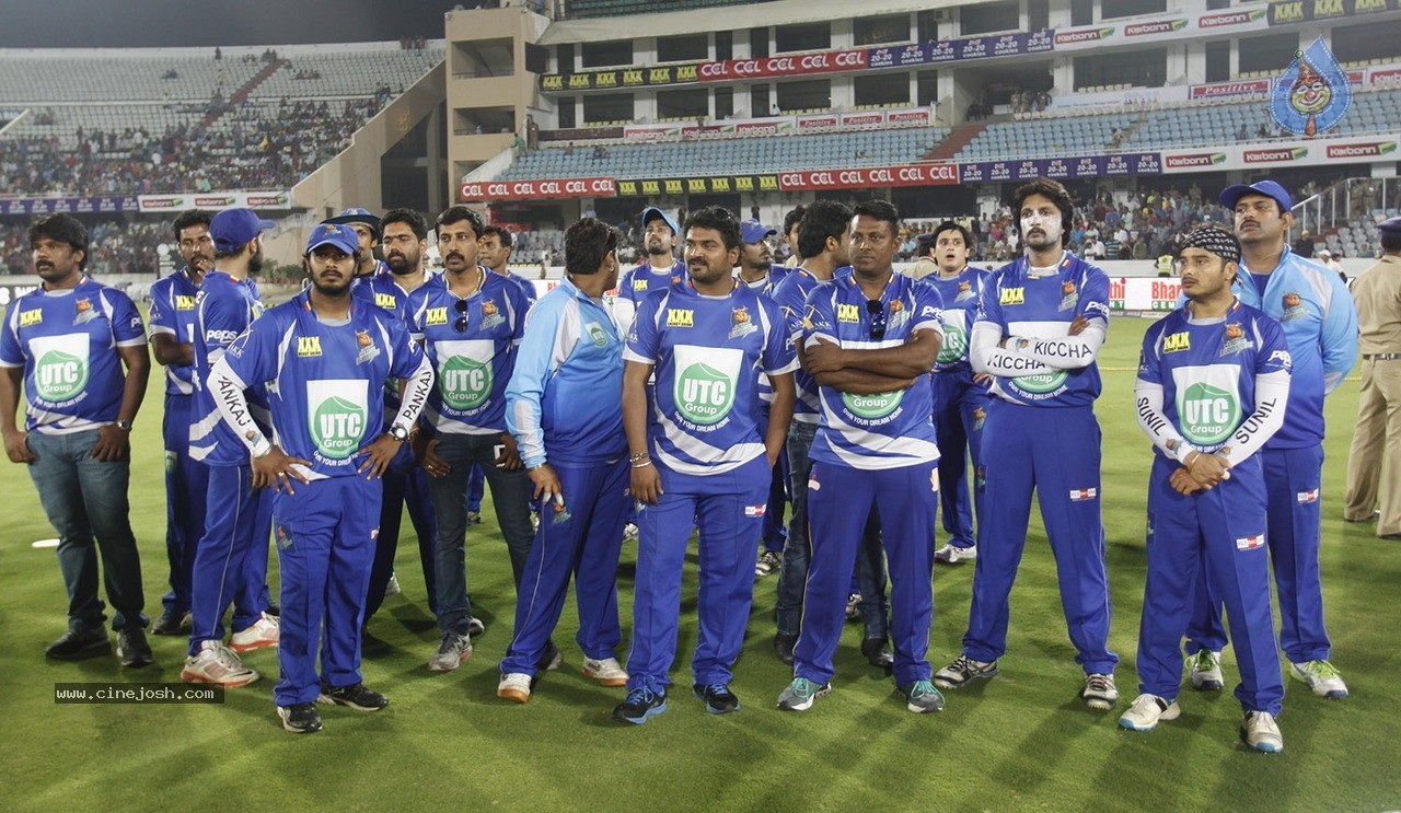 Chennai Rhinos Vs Karnataka Bulldozers Match Photos - 116 / 150 photos