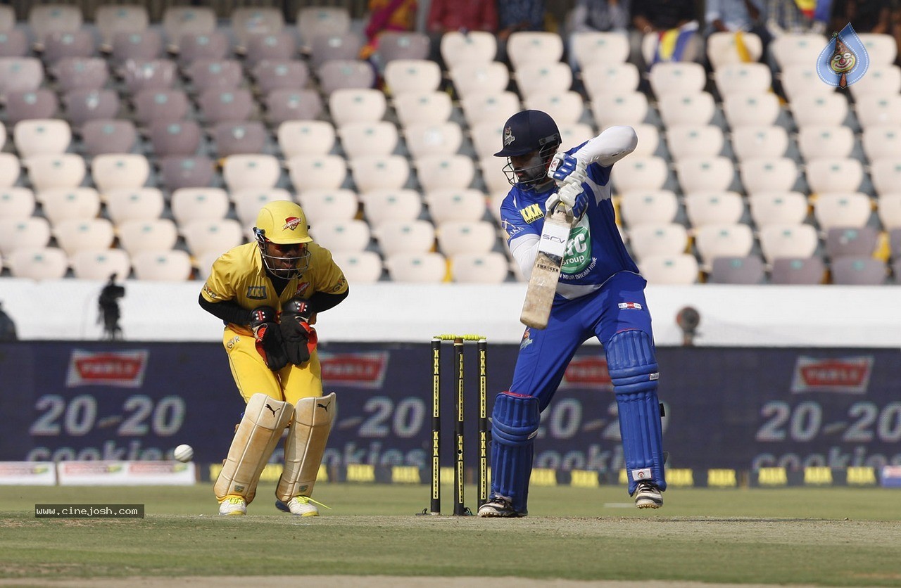 Chennai Rhinos Vs Karnataka Bulldozers Match Photos - 137 / 150 photos