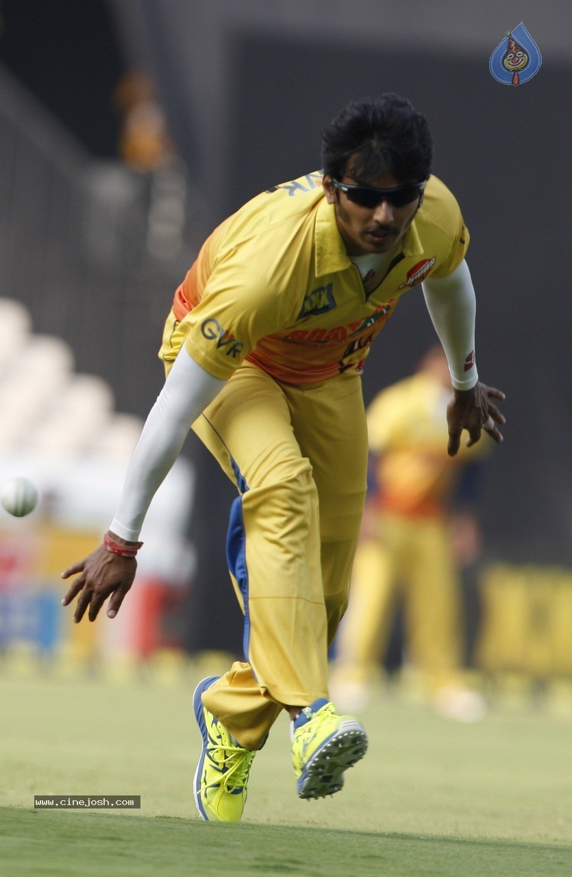 Chennai Rhinos Vs Karnataka Bulldozers Match Photos - 147 / 150 photos