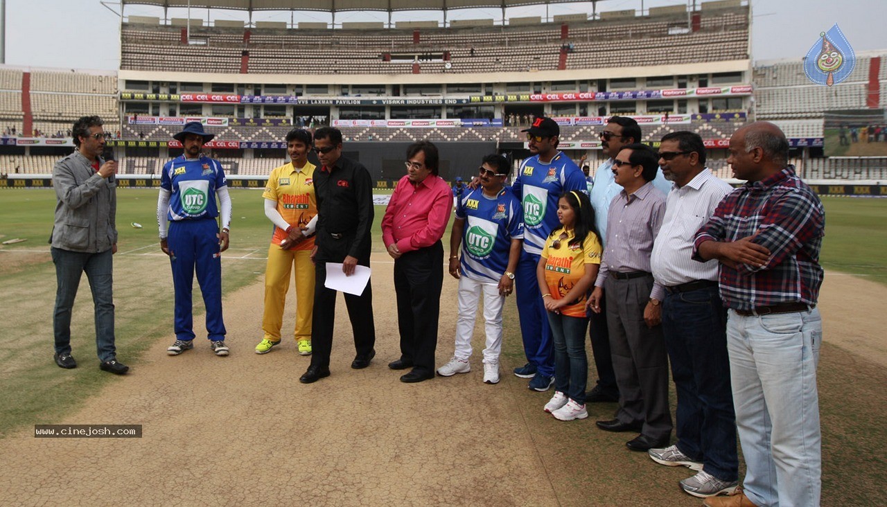 Chennai Rhinos Vs Karnataka Bulldozers Match Photos - 149 / 150 photos