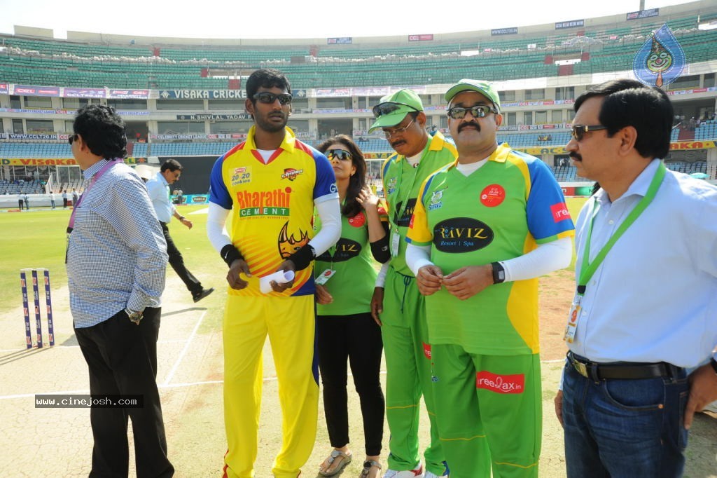 Chennai Rhinos Vs Kerala Strikers Match Photos 01 - 21 / 131 photos