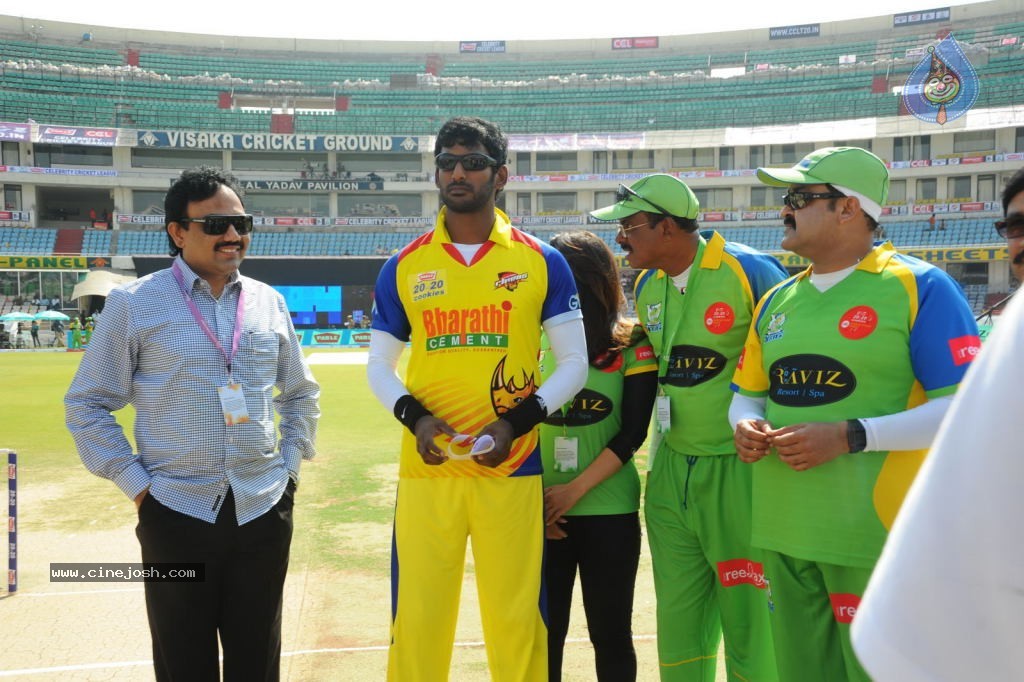Chennai Rhinos Vs Kerala Strikers Match Photos 01 - 46 / 131 photos