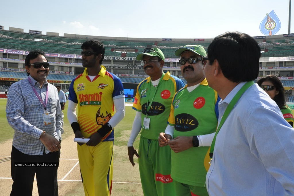 Chennai Rhinos Vs Kerala Strikers Match Photos 01 - 106 / 131 photos