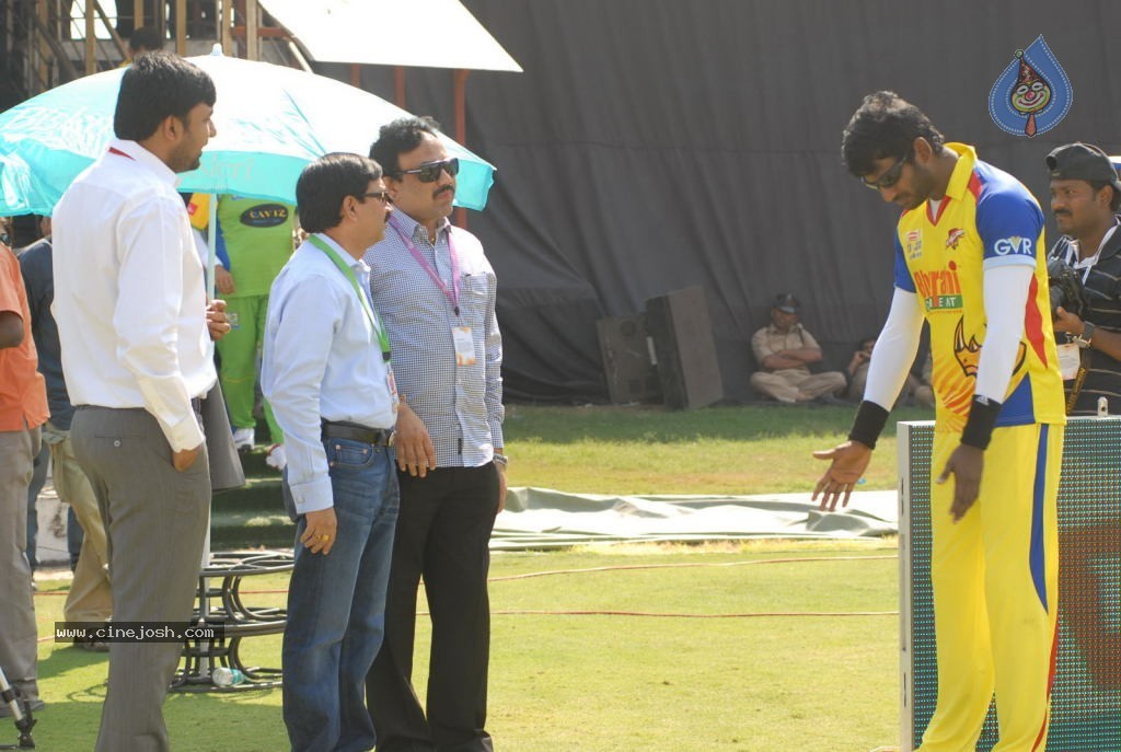 Chennai Rhinos Vs Kerala Strikers Match Photos 02 - 12 / 105 photos