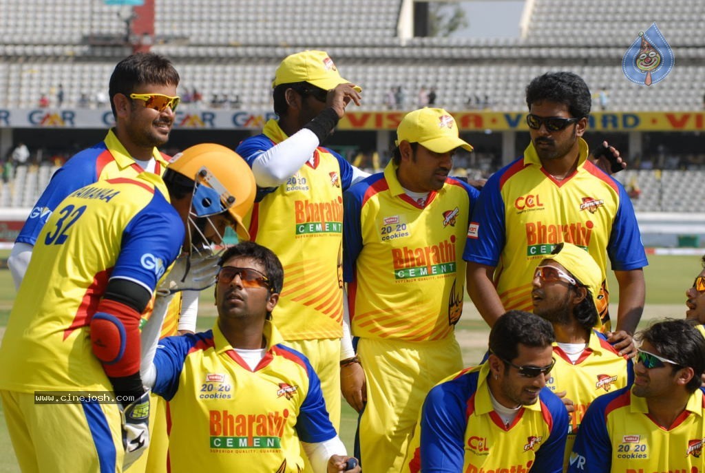 Chennai Rhinos Vs Kerala Strikers Match Photos 02 - 17 / 105 photos