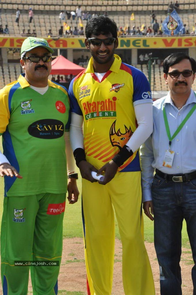 Chennai Rhinos Vs Kerala Strikers Match Photos 02 - 18 / 105 photos