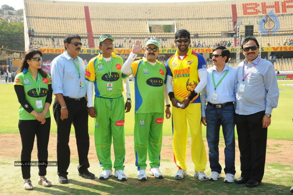 Chennai Rhinos Vs Kerala Strikers Match Photos 02 - 36 / 105 photos