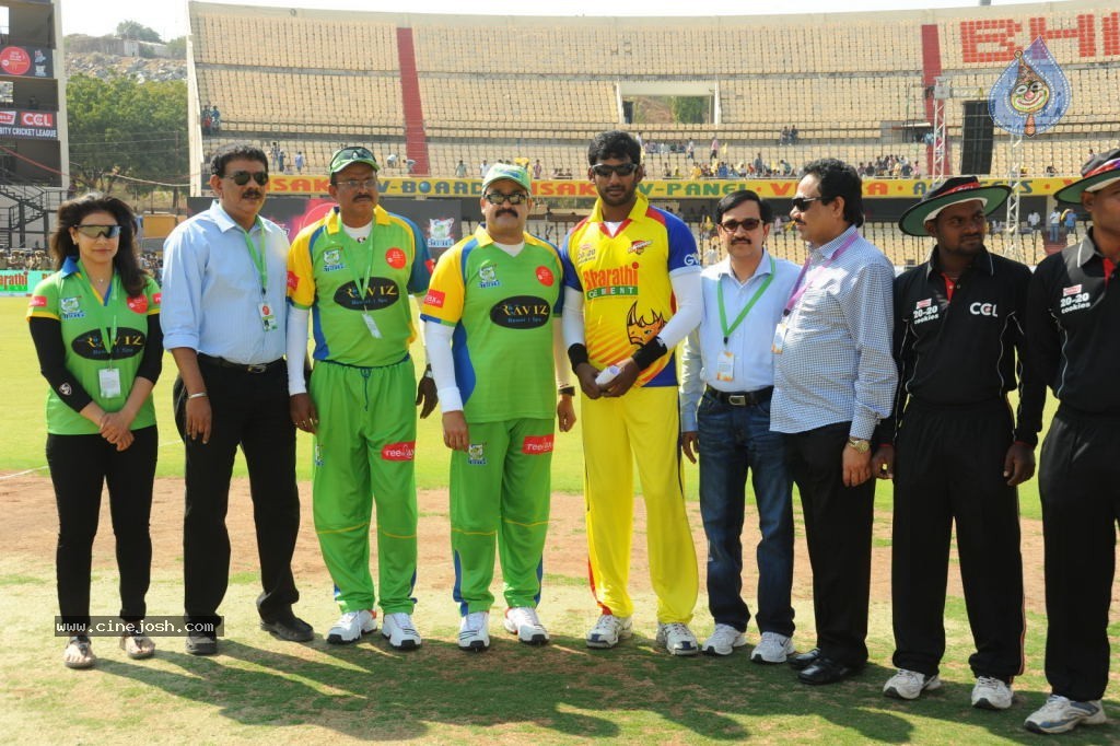 Chennai Rhinos Vs Kerala Strikers Match Photos 02 - 47 / 105 photos