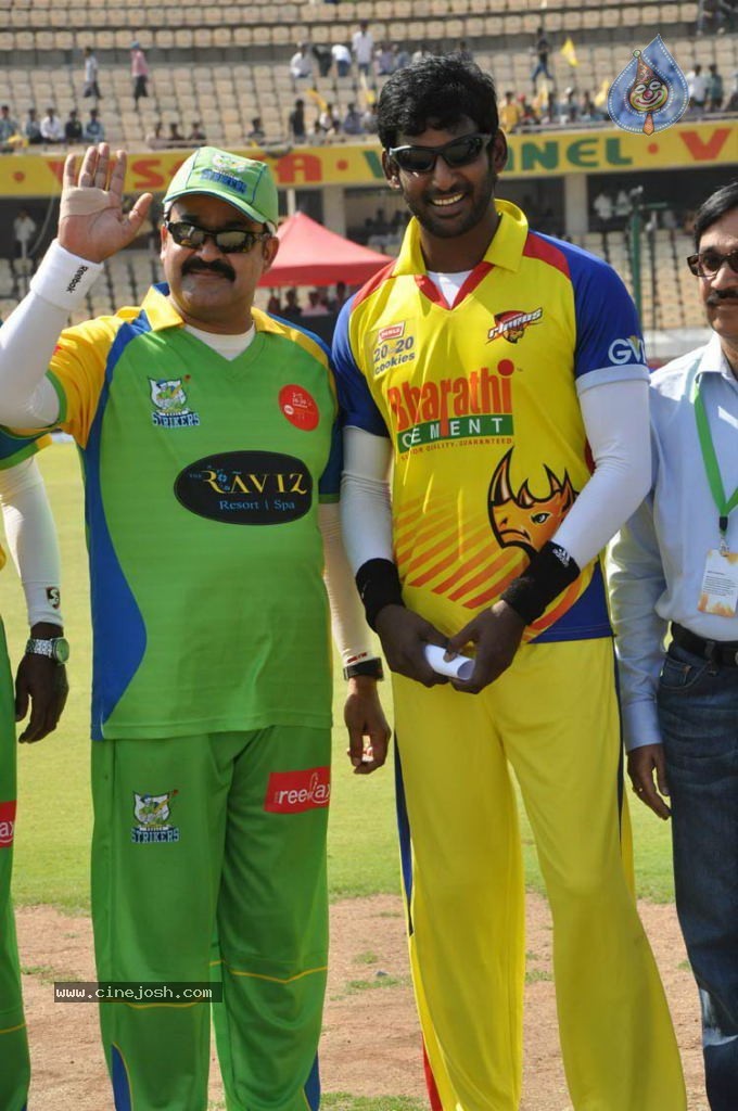Chennai Rhinos Vs Kerala Strikers Match Photos 02 - 56 / 105 photos