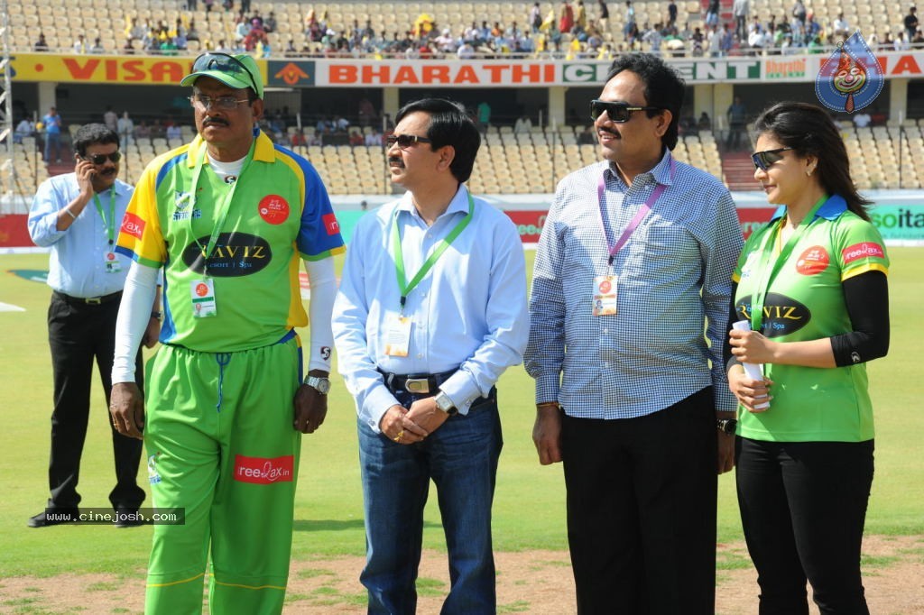 Chennai Rhinos Vs Kerala Strikers Match Photos 02 - 57 / 105 photos