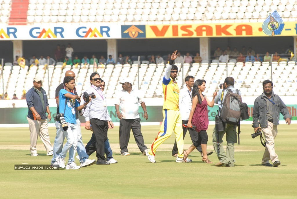 Chennai Rhinos Vs Kerala Strikers Match Photos 02 - 89 / 105 photos