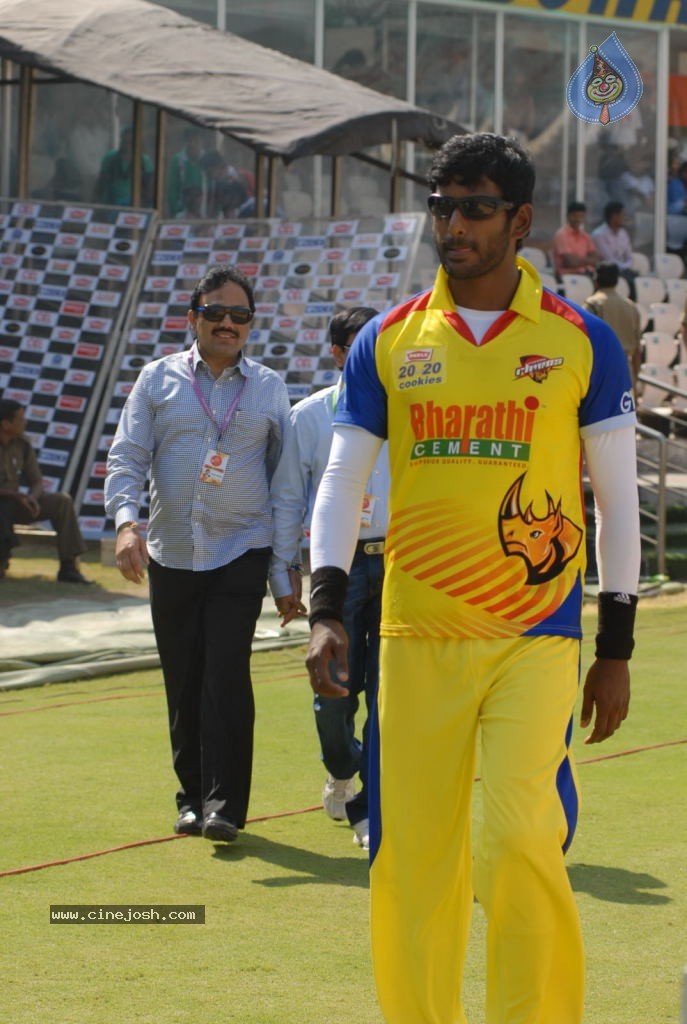 Chennai Rhinos Vs Kerala Strikers Match Photos 02 - 94 / 105 photos