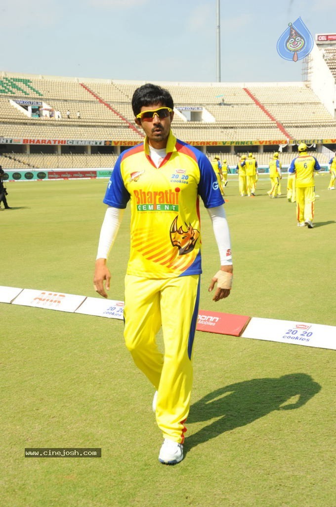 Chennai Rhinos Vs Kerala Strikers Match Photos 02 - 97 / 105 photos