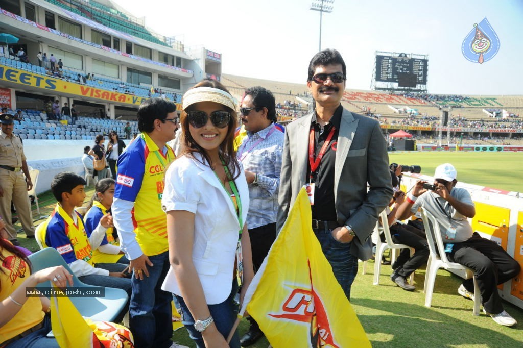 Chennai Rhinos Vs Kerala Strikers Match Photos 03 - 14 / 96 photos