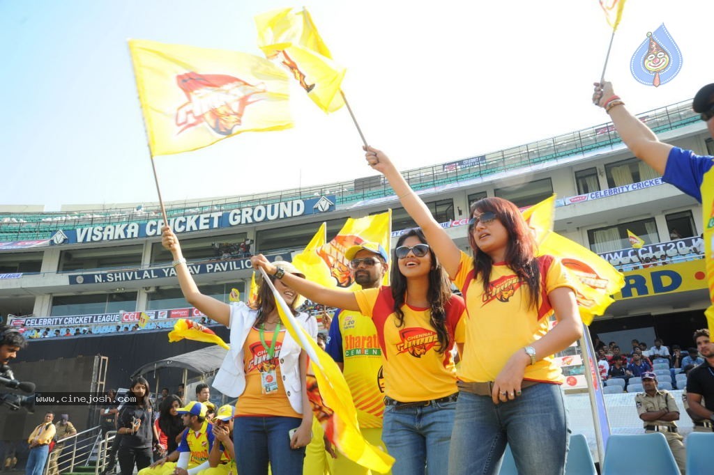 Chennai Rhinos Vs Kerala Strikers Match Photos 03 - 49 / 96 photos