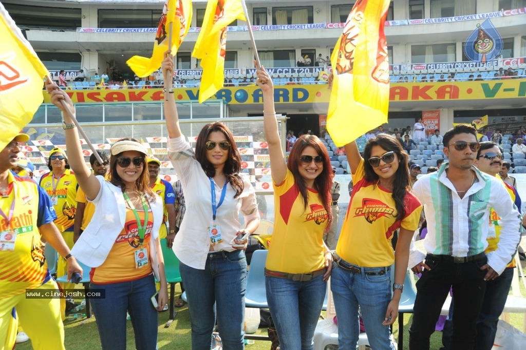 Chennai Rhinos Vs Kerala Strikers Match Photos 03 - 69 / 96 photos