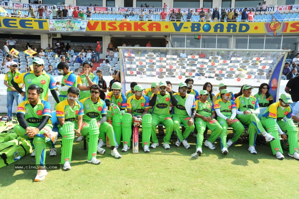 Chennai Rhinos Vs Kerala Strikers Match Photos 03 - 70 / 96 photos