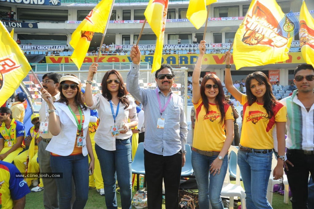 Chennai Rhinos Vs Kerala Strikers Match Photos 03 - 79 / 96 photos