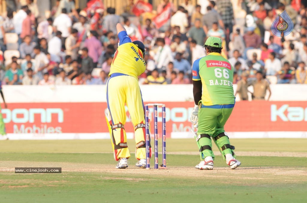 Chennai Rhinos Vs Kerala Strikers Match Photos 04 - 10 / 43 photos