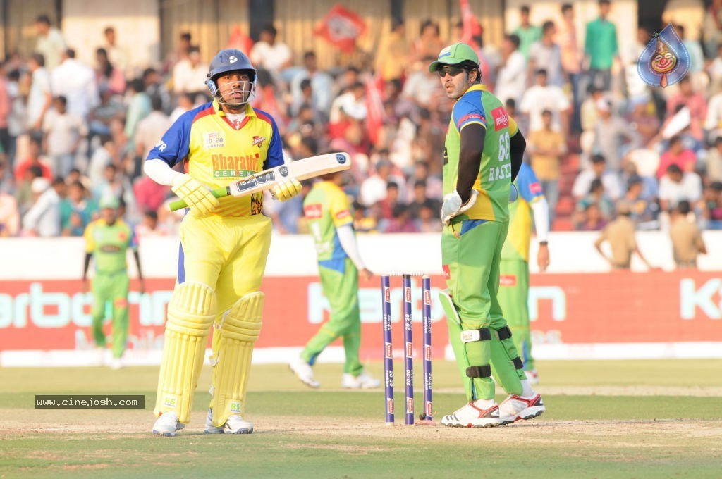 Chennai Rhinos Vs Kerala Strikers Match Photos 04 - 21 / 43 photos