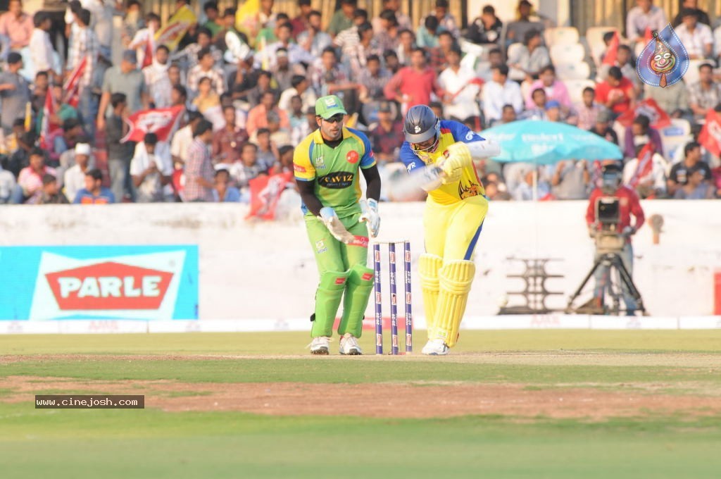 Chennai Rhinos Vs Kerala Strikers Match Photos 04 - 23 / 43 photos